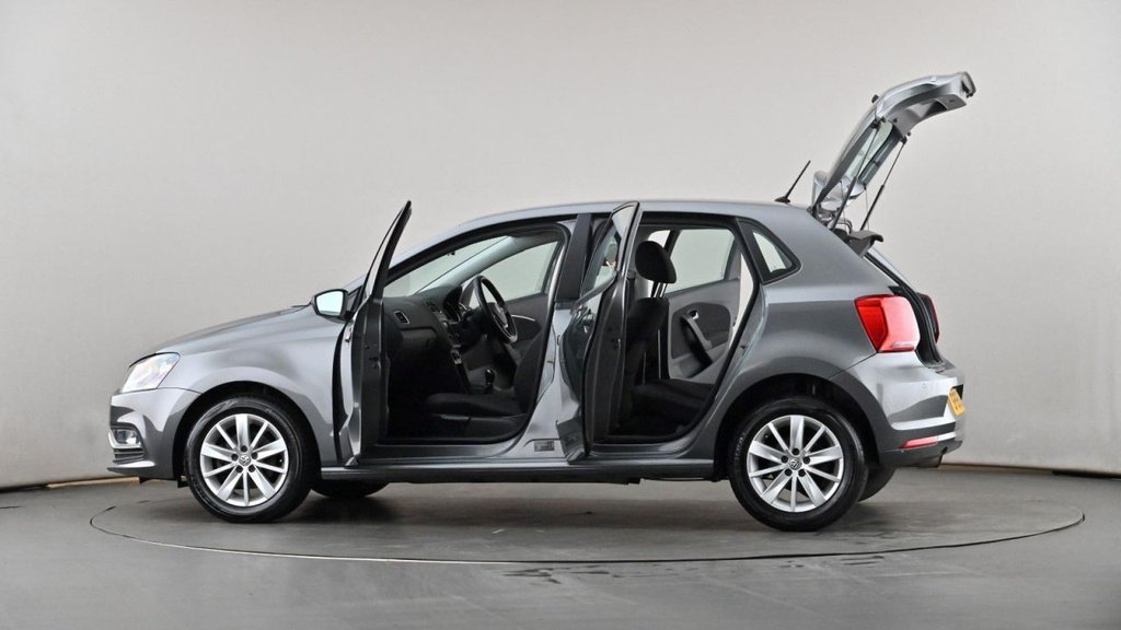 Used Volkswagen Polo 2015 for sale - 77780658: Photo 12