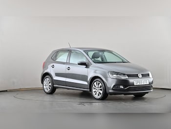 Used Volkswagen Polo 2015 for sale - 77780658: Photo