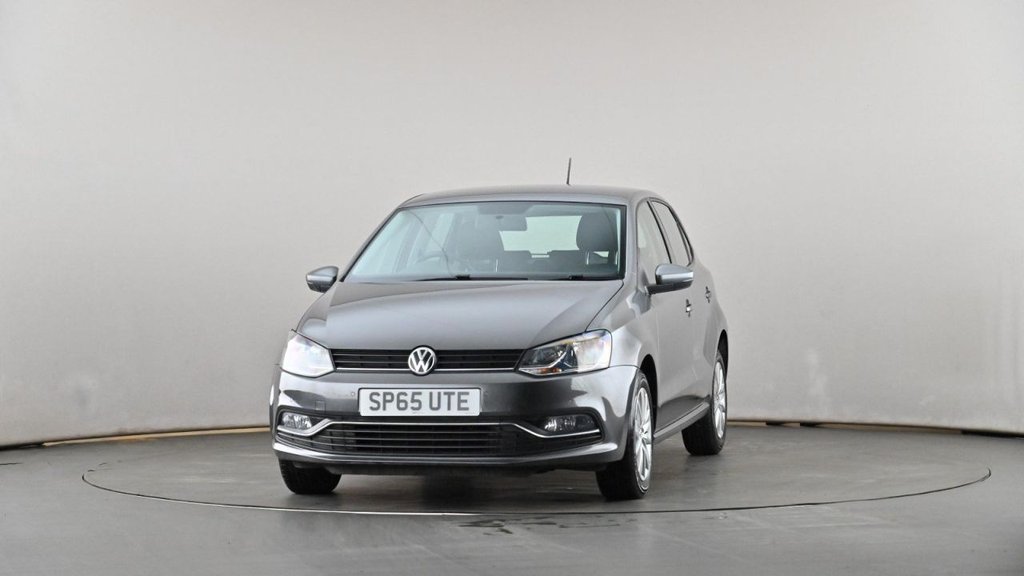 Used Volkswagen Polo 2015 for sale - 77780658: Photo 2