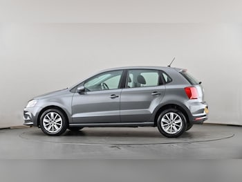 Used Volkswagen Polo 2015 for sale - 77780658: Photo