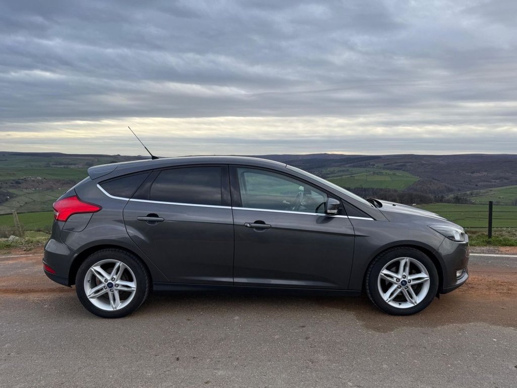 Used Ford Focus 2015 for sale - 78069220: Photo 3