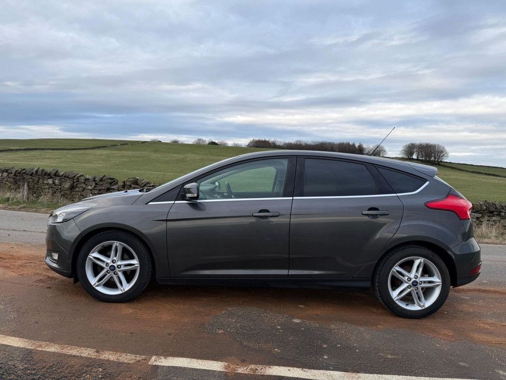 Used Ford Focus 2015 for sale - 78069220: Photo 4