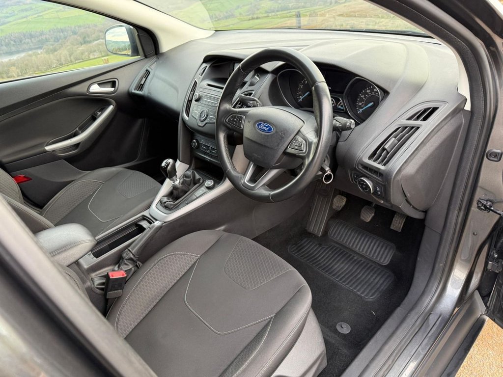 Used Ford Focus 2015 for sale - 78069220: Photo 9