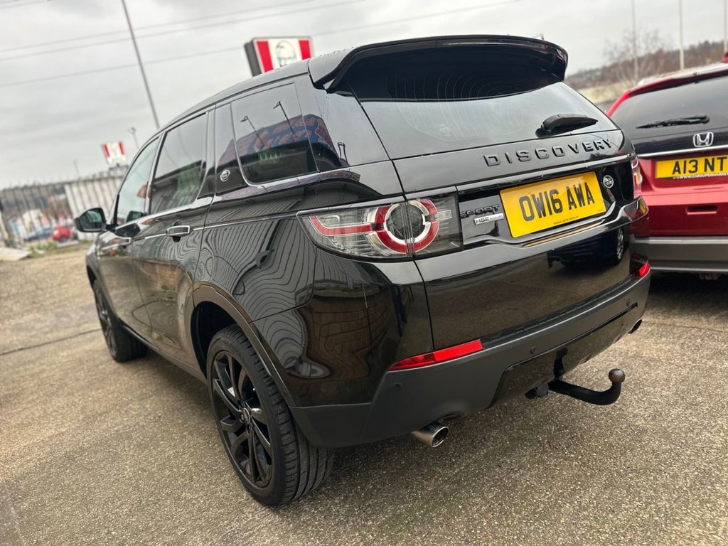 Used Land Rover Discovery Sport 2016 for sale - 77059650: Photo 4