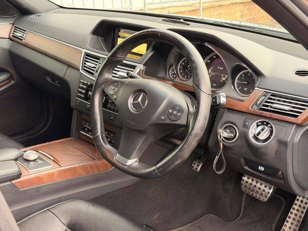 Used Mercedes-Benz E Class 2011 for sale - 76867903: Photo 10