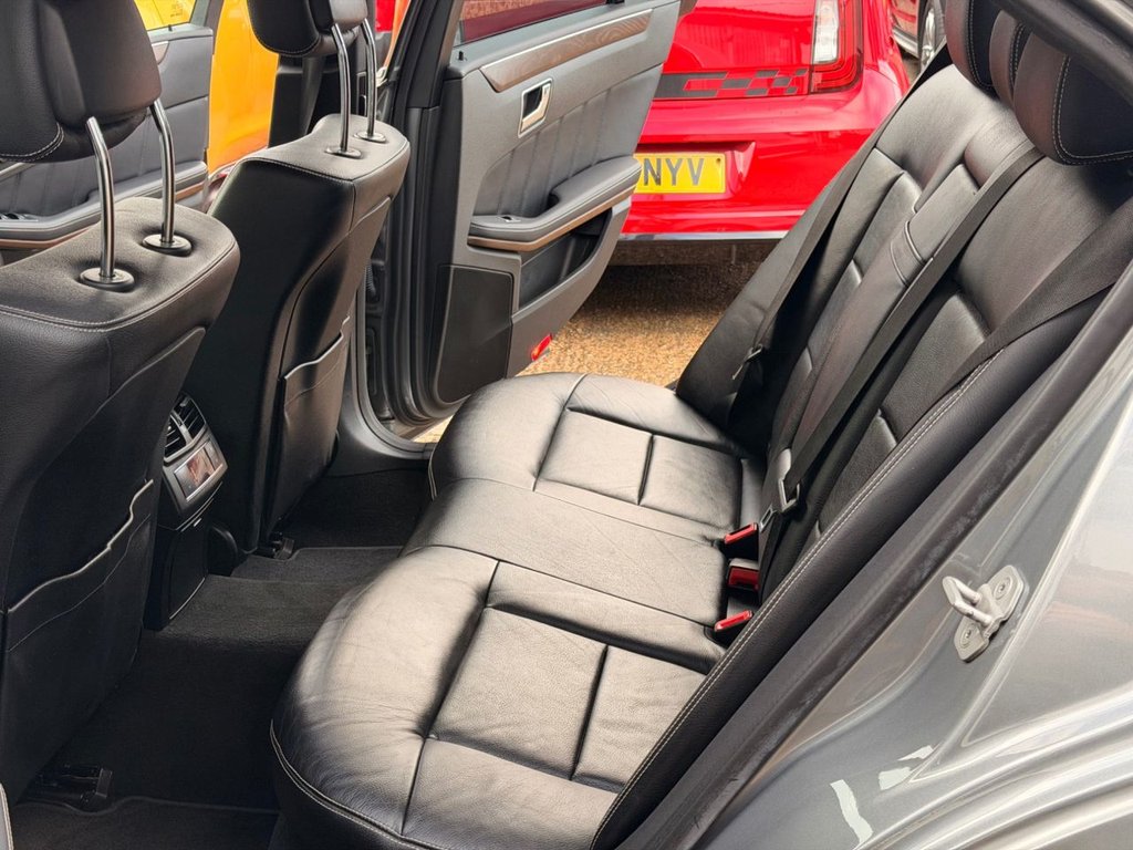 Used Mercedes-Benz E Class 2011 for sale - 76867903: Photo 12