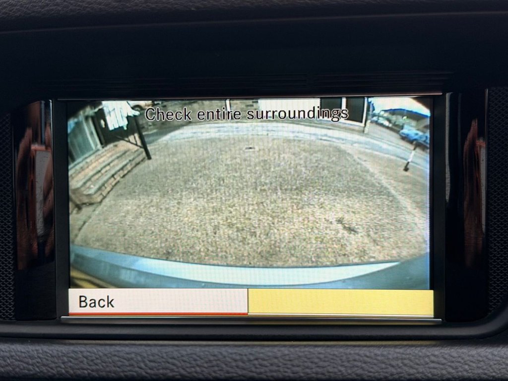 Used Mercedes-Benz E Class 2011 for sale - 76867903: Photo 17