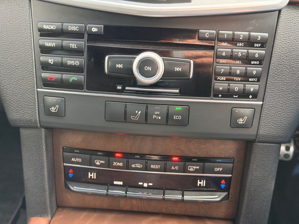 Used Mercedes-Benz E Class 2011 for sale - 76867903: Photo 18