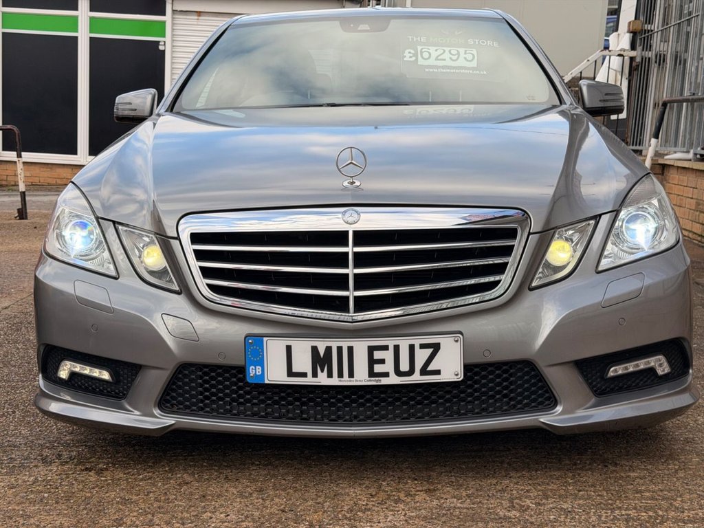 Used Mercedes-Benz E Class 2011 for sale - 76867903: Photo 2