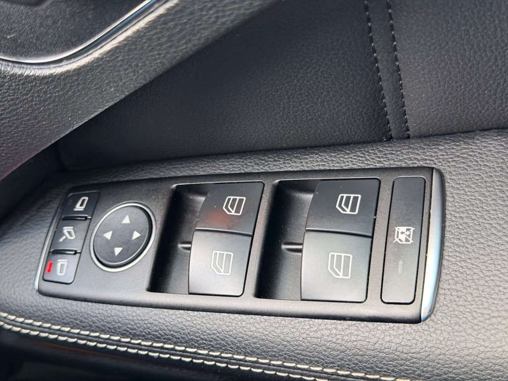 Used Mercedes-Benz E Class 2011 for sale - 76867903: Photo 20