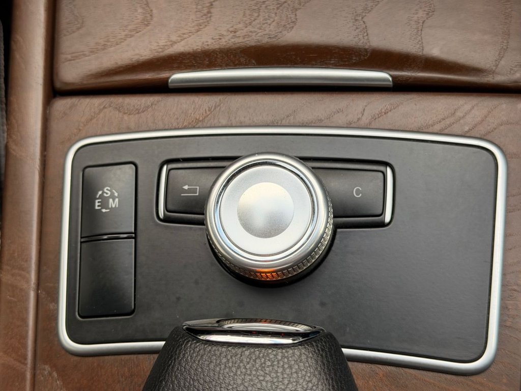 Used Mercedes-Benz E Class 2011 for sale - 76867903: Photo 23