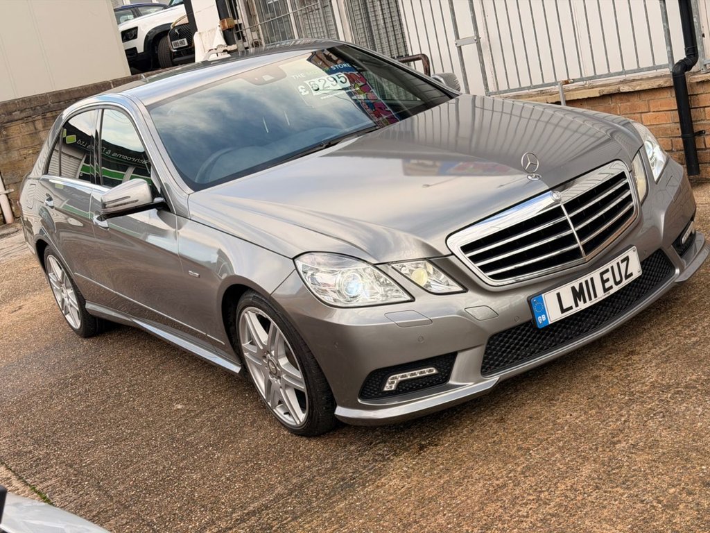 Used Mercedes-Benz E Class 2011 for sale - 76867903: Photo 7