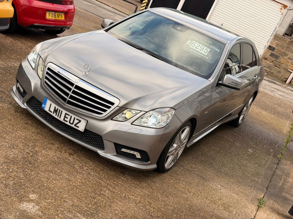Used Mercedes-Benz E Class 2011 for sale - 76867903: Photo 8