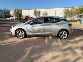 Used Vauxhall Astra 2017 for sale - 78336406: Photo