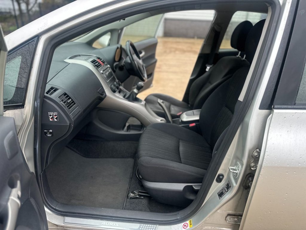 Used Toyota Auris 2007 for sale - 77785921: Photo 13