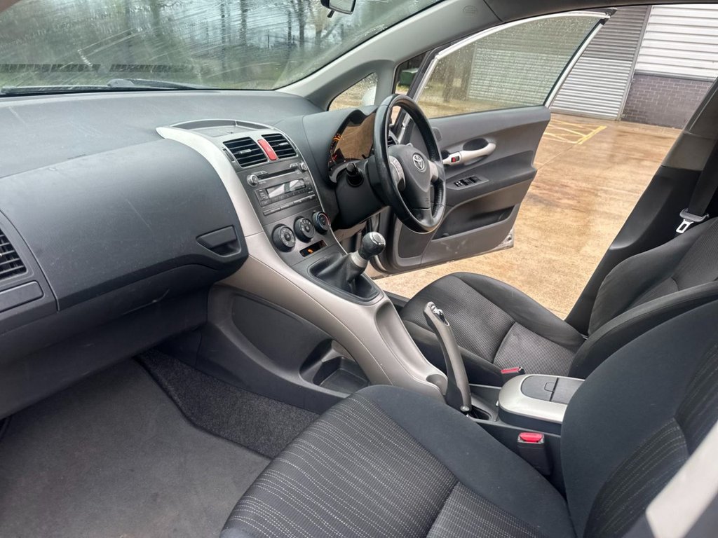 Used Toyota Auris 2007 for sale - 77785921: Photo 14