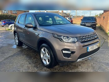 Used Land Rover Discovery Sport 2015 for sale - 77850019: Photo