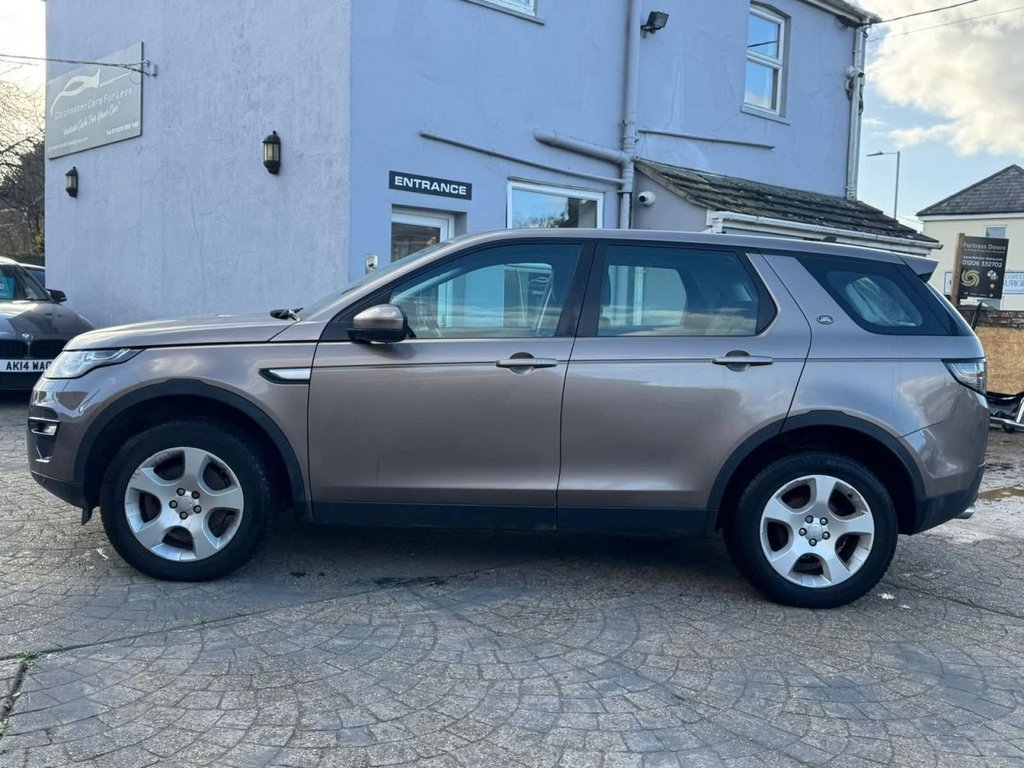 Used Land Rover Discovery Sport 2015 for sale - 77850019: Photo 4