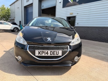 Used Peugeot 208 2014 for sale - 78514361: Photo