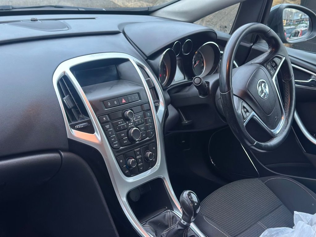 Used Vauxhall Astra 2010 for sale - 77256108: Photo 10