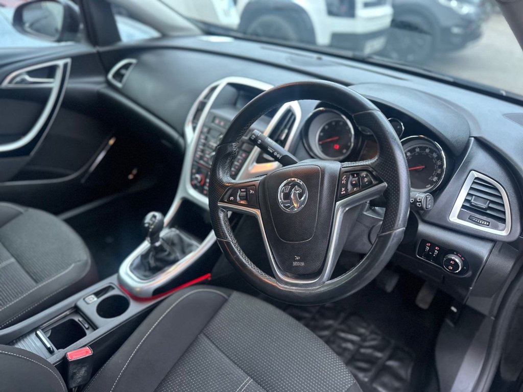 Used Vauxhall Astra 2010 for sale - 77256108: Photo 7