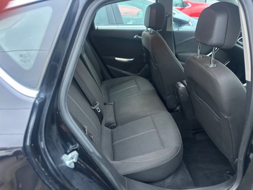 Used Vauxhall Astra 2010 for sale - 77256108: Photo 8