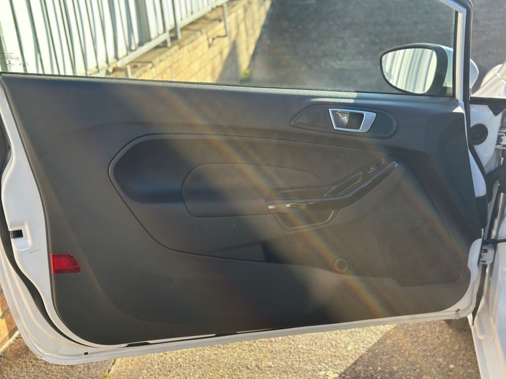 Used Ford Fiesta 2014 for sale - 77133093: Photo 18