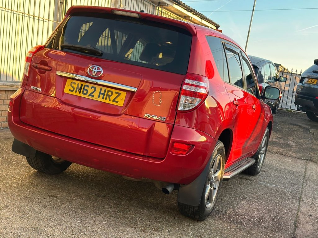 Used Toyota RAV4 2012 for sale - 77133185: Photo 6