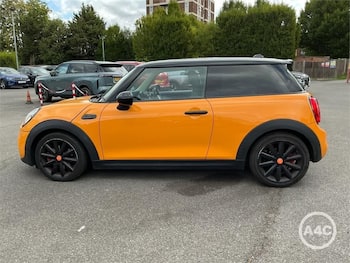 Used MINI Hatch 2018 for sale - 79655763: Photo