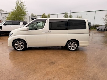 Used Nissan Elgrand 2020 for sale - 78336372: Photo
