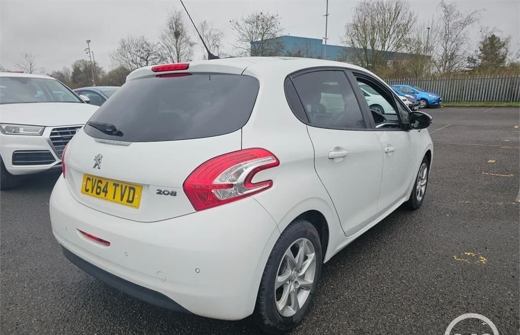 Used Peugeot 208 2015 for sale - 78069177: Photo 7