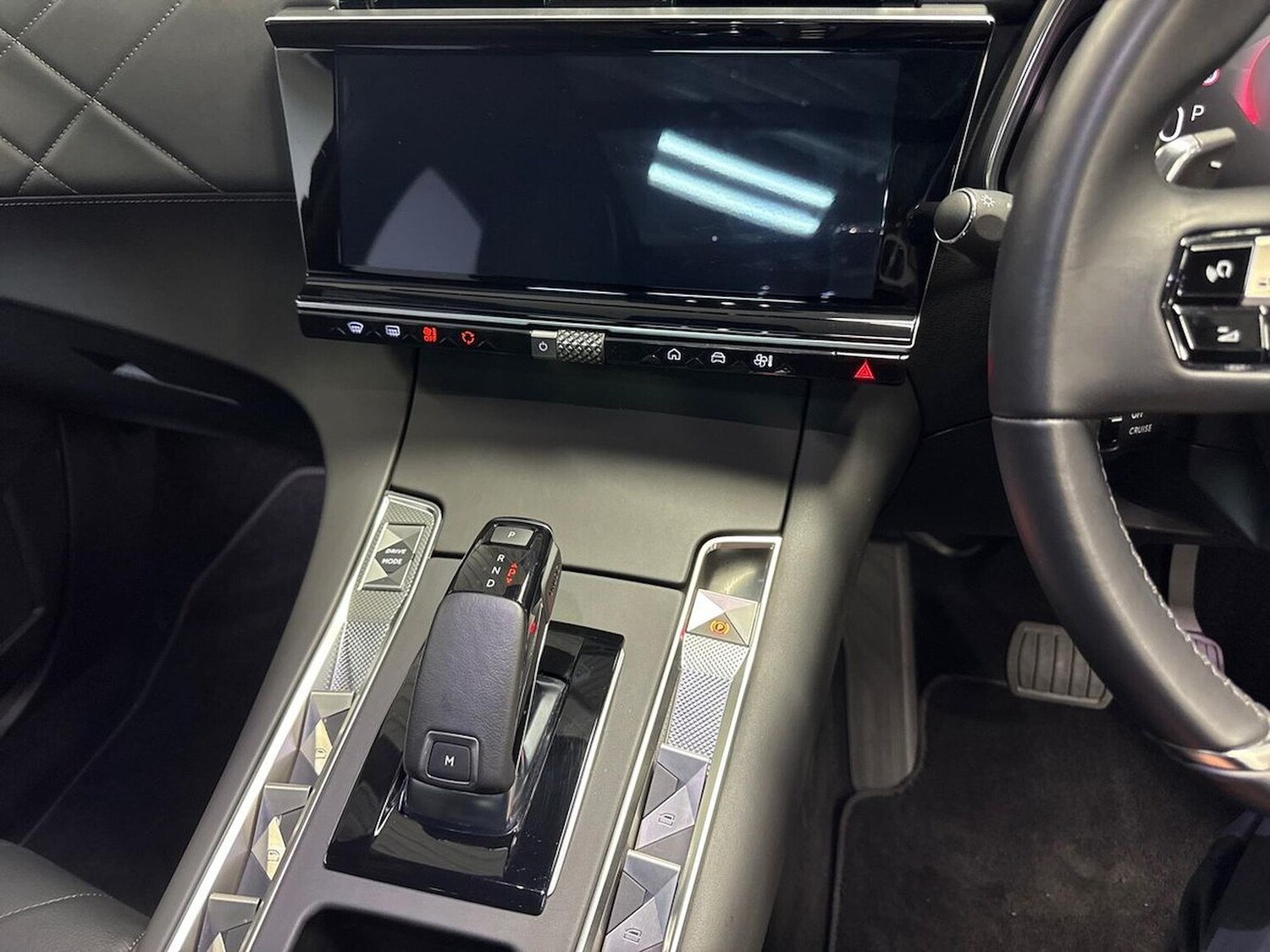 Used DS Automobiles DS 7 2024 for sale - 76342938: Photo 11