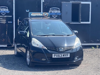 Used Honda Jazz 2013 for sale - 79471137: Photo