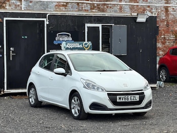 Used Peugeot 208 2016 for sale - 78620917: Photo