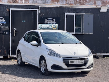 Used Peugeot 208 2015 for sale - 78683354: Photo