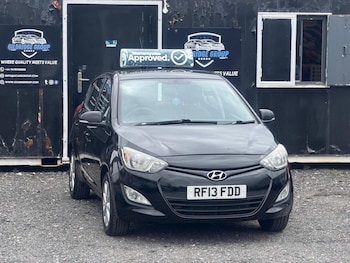 Used Hyundai i20 2013 for sale - 79073573: Photo