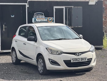 Used Hyundai i20 2013 for sale - 79620499: Photo