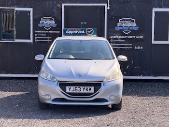Used Peugeot 208 2013 for sale - 79010729: Photo