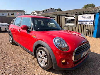 Used MINI Hatch 2017 for sale - 79107136: Photo