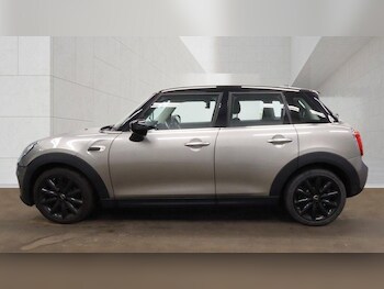 Used MINI Hatch 2019 for sale - 78448160: Photo