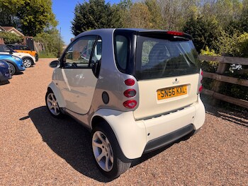 Used smart fortwo 2006 for sale - 78448849: Photo