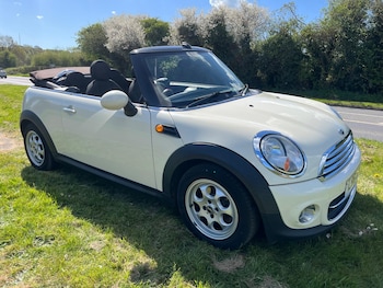 Used MINI Convertible 2011 for sale - 78447965: Photo