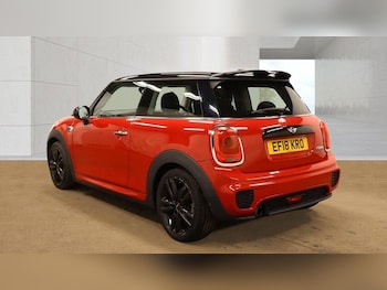 Used MINI Hatch 2018 for sale - 78902372: Photo