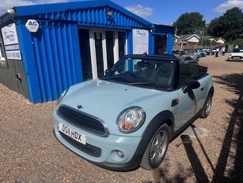 Used MINI Convertible 2011 for sale - 79836219: Photo