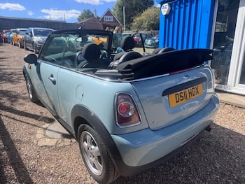 Used MINI Convertible 2011 for sale - 79836219: Photo