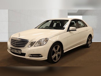 Used Mercedes-Benz E Class 2012 for sale - 79292559: Photo
