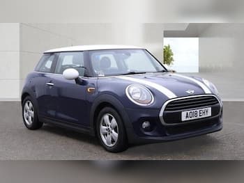 Used MINI Hatch 2018 for sale - 79635200: Photo