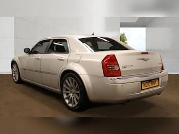 Used Chrysler 300C 2010 for sale - 79860495: Photo