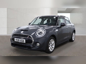 Used MINI Hatch 2018 for sale - 79388586: Photo