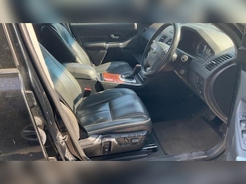Used Volvo XC90 2010 for sale - 79622423: Photo